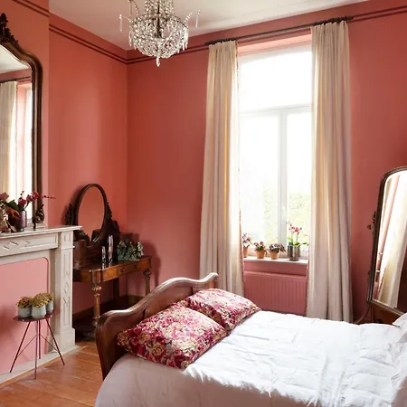 Uit 1899 Met Grote Tuin Вилла *